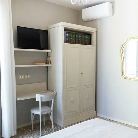 Casa Dello Speziale Affittacamere Bedizzole